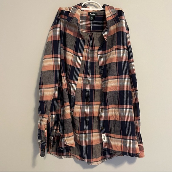 NWT Roots Flannel Relaxed Plaid Shirt Size Small - Picture 4 of 11